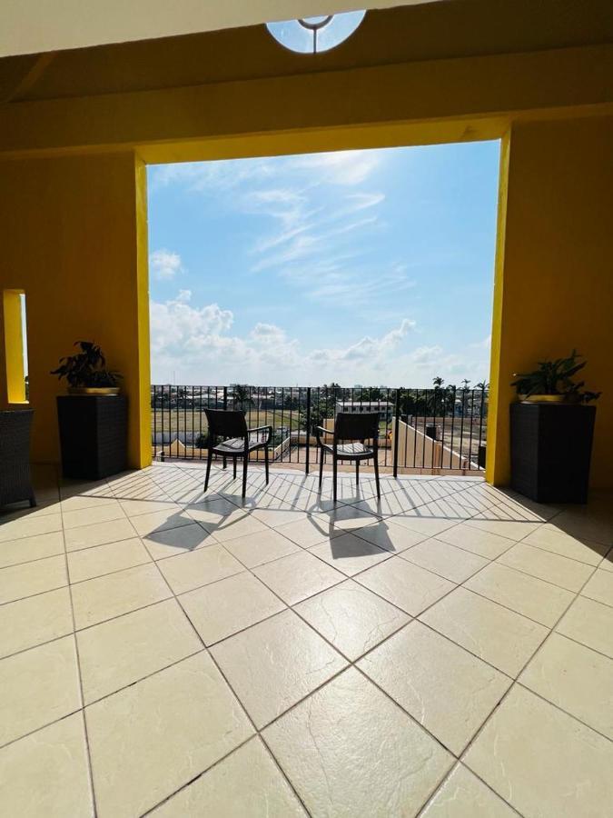 Ramada By Wyndham Princess Belize City Extérieur photo