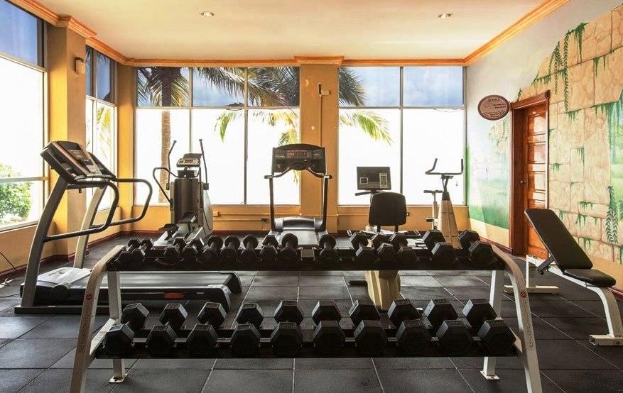 Ramada By Wyndham Princess Belize City Extérieur photo