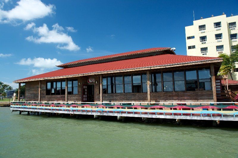 Ramada By Wyndham Princess Belize City Extérieur photo