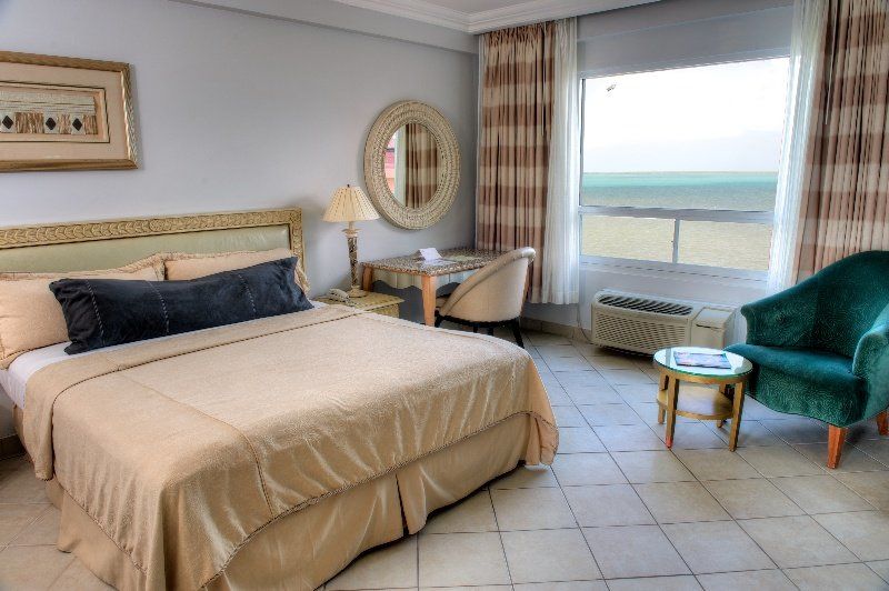 Ramada By Wyndham Princess Belize City Chambre photo